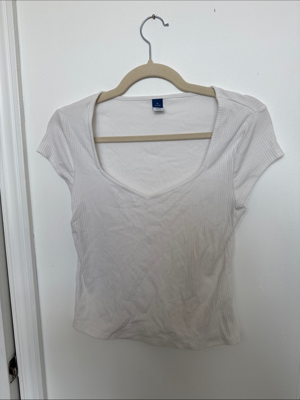 Old Navy White Ribbed Scoop Neck Short Sleeve Tee